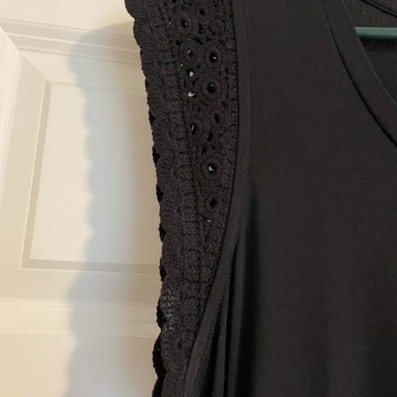 LOFT Elegant Black Dress - Picture 4 of 5